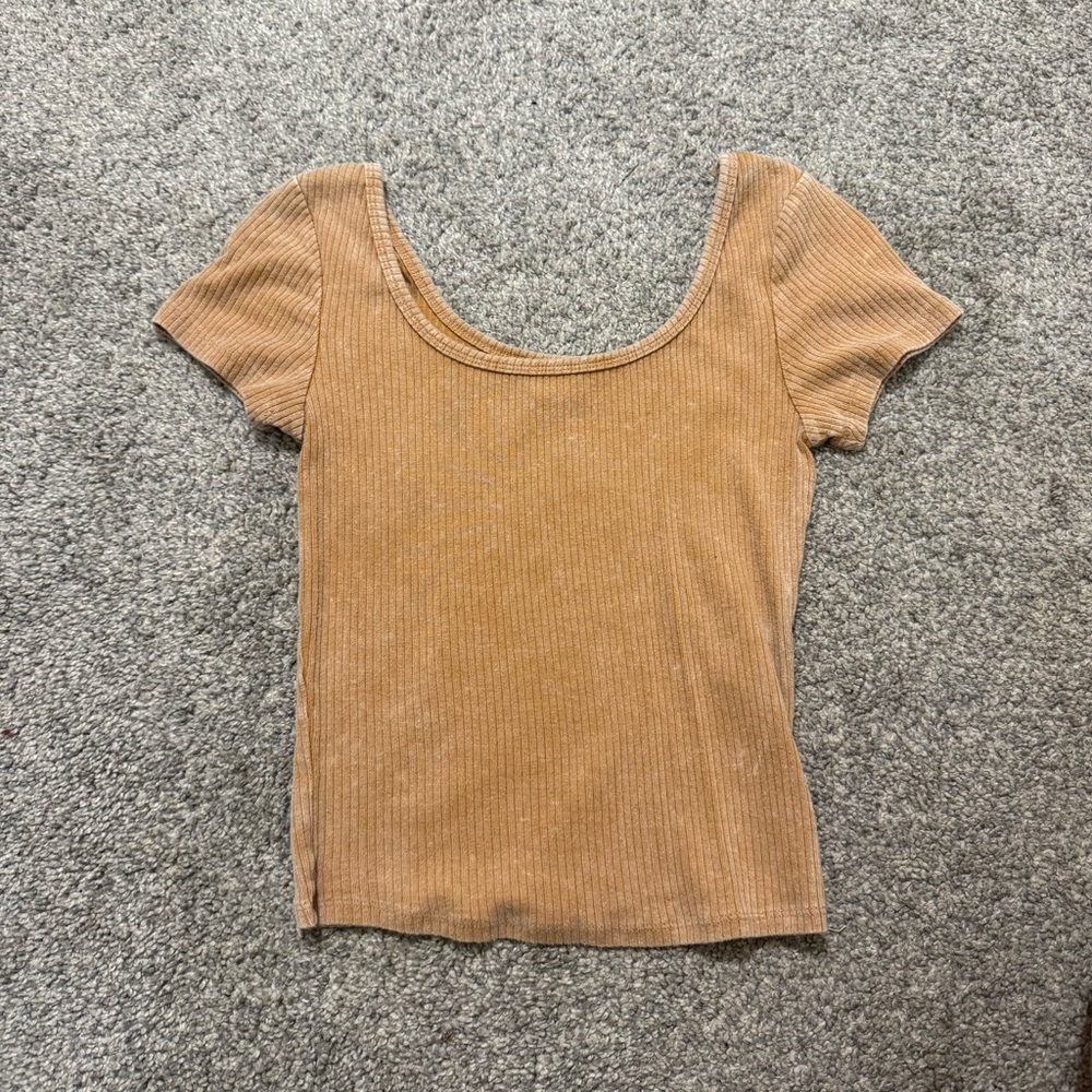 Wild Fable Tan Fitted Short Sleeve Tee